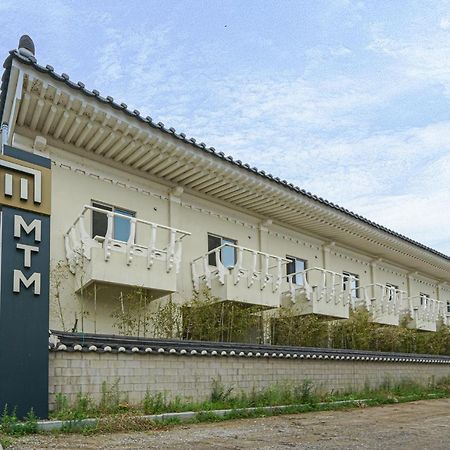 Mtm Family Hotel Gyeongju Ngoại thất bức ảnh